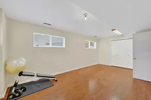 235 W 1400 N, Bountiful, UT 84010 - Photo 14