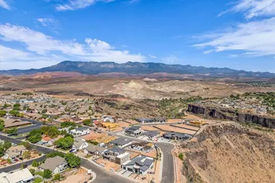 281 E 1050 N, Hurricane, UT 84737 - Photo 36