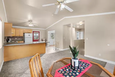 328 E Hillcrest Cir, Central, UT 84722 - Photo 8