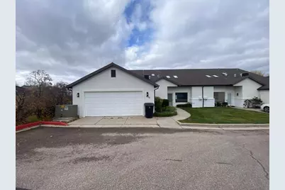 998 S Three Fountains Dr, Cedar City, UT 84720 - Photo 4