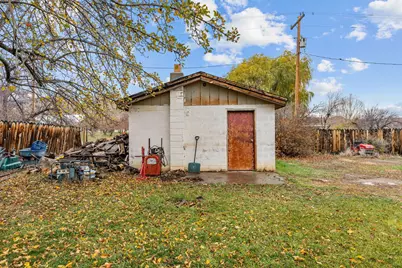 81 N 500 W, Tropic, UT 84776 - Photo 36