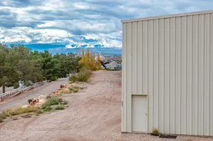 555 E Nichols Peak Rd, Washington, UT 84780 - Photo 20