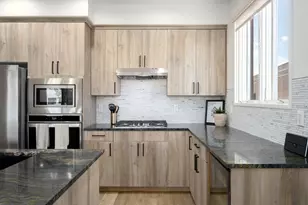 2255 N Tuweap Dr, Saint George, UT 84770 - Photo 10