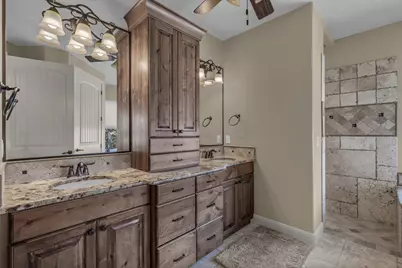 2247 E Coyote Springs Dr, Saint George, UT 84790 - Photo 16