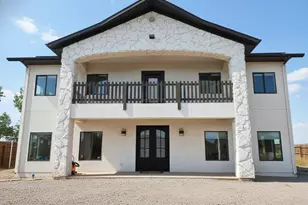 865 N Redwood St, Hildale, UT 84784 - Photo 1