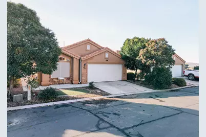 781 W 2500 S, Hurricane, UT 84737 - Photo 2