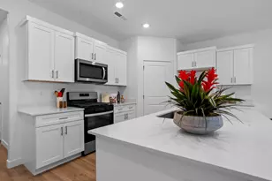 1841 S Queens Garden Dr, Washington, UT 84780 - Photo 18