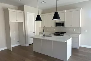 964 W Hamilton Ave, Toquerville, UT 84774 - Photo 2