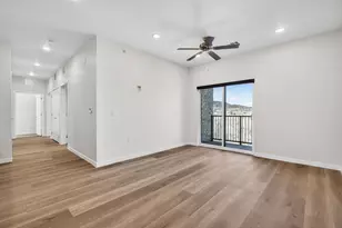 983 W State St, Hurricane, UT 84737 - Photo 4