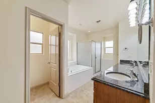 922 E Silver Shadows Dr, Washington, UT 84780 - Photo 12