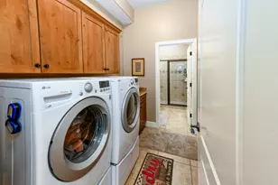 554 S Rainier Dr, Saint George, UT 84770 - Photo 34