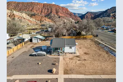 189 S 400 E, Cedar City, UT 84720 - Photo 30