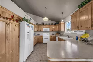 1190 N Horsemans Pk Dr, Dammeron Valley, UT 84783 - Photo 4