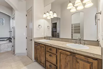 221 N Emeraud #11, Saint George, UT 84770 - Photo 16