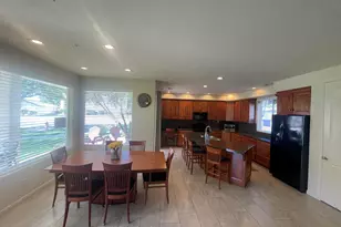 1845 W Canyon View Dr, Saint George, UT 84770 - Photo 2