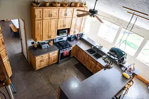 893 W Foothill Dr, Apple Valley, UT 84737 - Photo 30