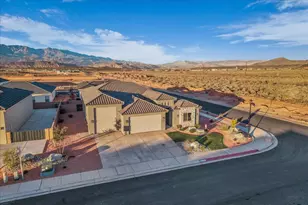 4648 W 3080 S, Hurricane, UT 84737 - Photo 4