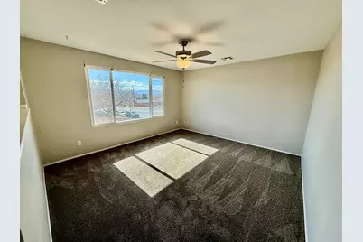 305 E Pectol St, Washington, UT 84780 - Photo 4