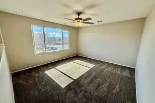 305 E Pectol St, Washington, UT 84780 - Photo 4