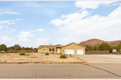 1333 E Big Pinion Ln, Apple Valley, UT 84737 - Photo 4