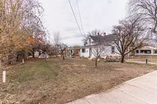 209 W 200 S, Hurricane, UT 84737 - Photo 6