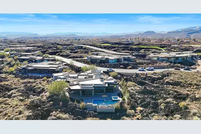 2442 N Kiva Trail, Saint George, UT 84770 - Photo 1