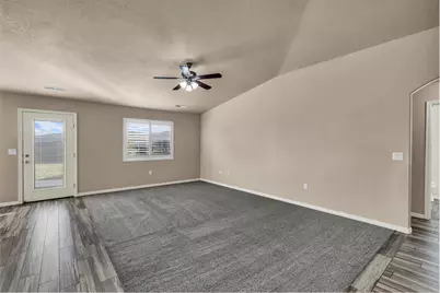 904 N 300 W, Hurricane, UT 84737 - Photo 4