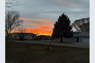 4302 N Quarterhorse Dr, Cedar City, UT 84721 - Photo 8