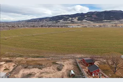 4302 N Quarterhorse Dr, Cedar City, UT 84721 - Photo 2