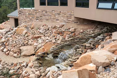 907 W Pinion Hills Dr, Dammeron Valley, UT 84783 - Photo 4