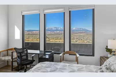 5002 W 3175 S, Hurricane, UT 84737 - Photo 18
