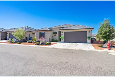 1019 W Jonathon Dr, Washington, UT 84780 - Photo 40