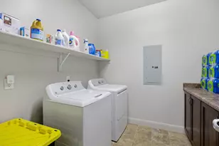 156 E Holly Way, Washington, UT 84780 - Photo 28