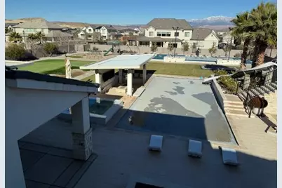 2275 E Meadow Valley Ln, Saint George, UT 84790 - Photo 18