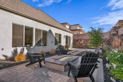 1568 E Black Brush Dr, Washington, UT 84780 - Photo 32