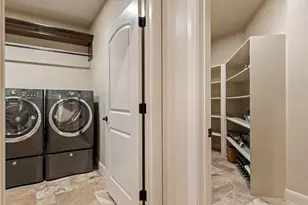 340 W Tonalli Dr, Ivins, UT 84738 - Photo 18