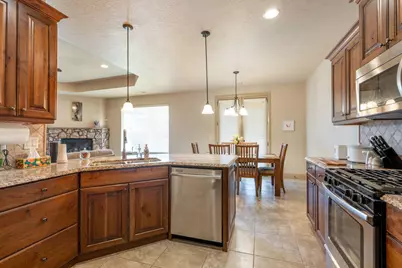 235 W 1725 S, Washington, UT 84780 - Photo 6