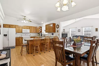 4710 N Horseshoe Dr, Enoch, UT 84721 - Photo 8