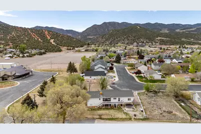 499 E 40 S, Parowan, UT 84761 - Photo 46