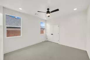 1928 N Chapman Dr, Washington, UT 84780 - Photo 18