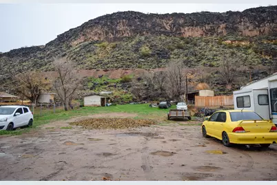 143 S 100 E, Hurricane, UT 84737 - Photo 24