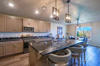 1651 E Wolf Hole Dr, Saint George, UT 84790 - Photo 16