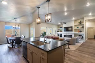 1651 E Wolf Hole Dr, Saint George, UT 84790 - Photo 16