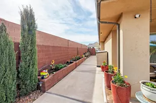 1067 E Silver Falls Dr N, Washington, UT 84780 - Photo 50