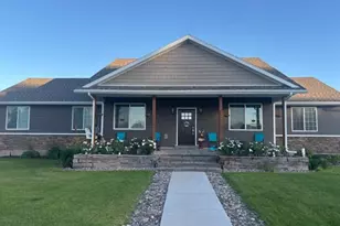 170 E 100 N, Enterprise, UT 84725 - Photo 2