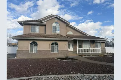 1157 E Chokeberry Dr, Saint George, UT 84790 - Photo 2