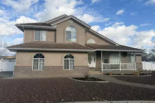 1157 E Chokeberry Dr, Saint George, UT 84790 - Photo 2