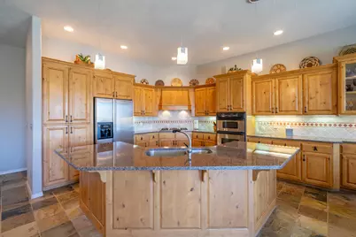 2578 W Desert Springs Rd, Saint George, UT 84770 - Photo 8
