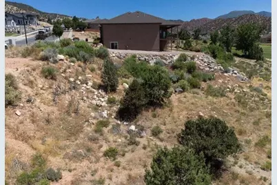1471 N Knoll St, Cedar City, UT 84720 - Photo 2
