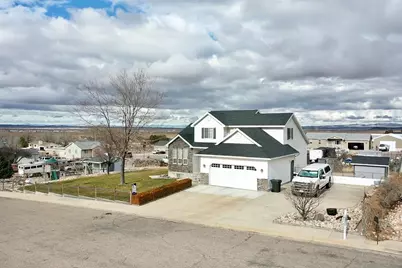 1653 N Millstone Cir, Enoch, UT 84721 - Photo 6